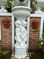 Chậu Cổ Điển Và Tượng Cổ Điển Nét Đẹp Vượt Thời Gian Cho Sân Vườn Sang Trọng, Quyến Rũ